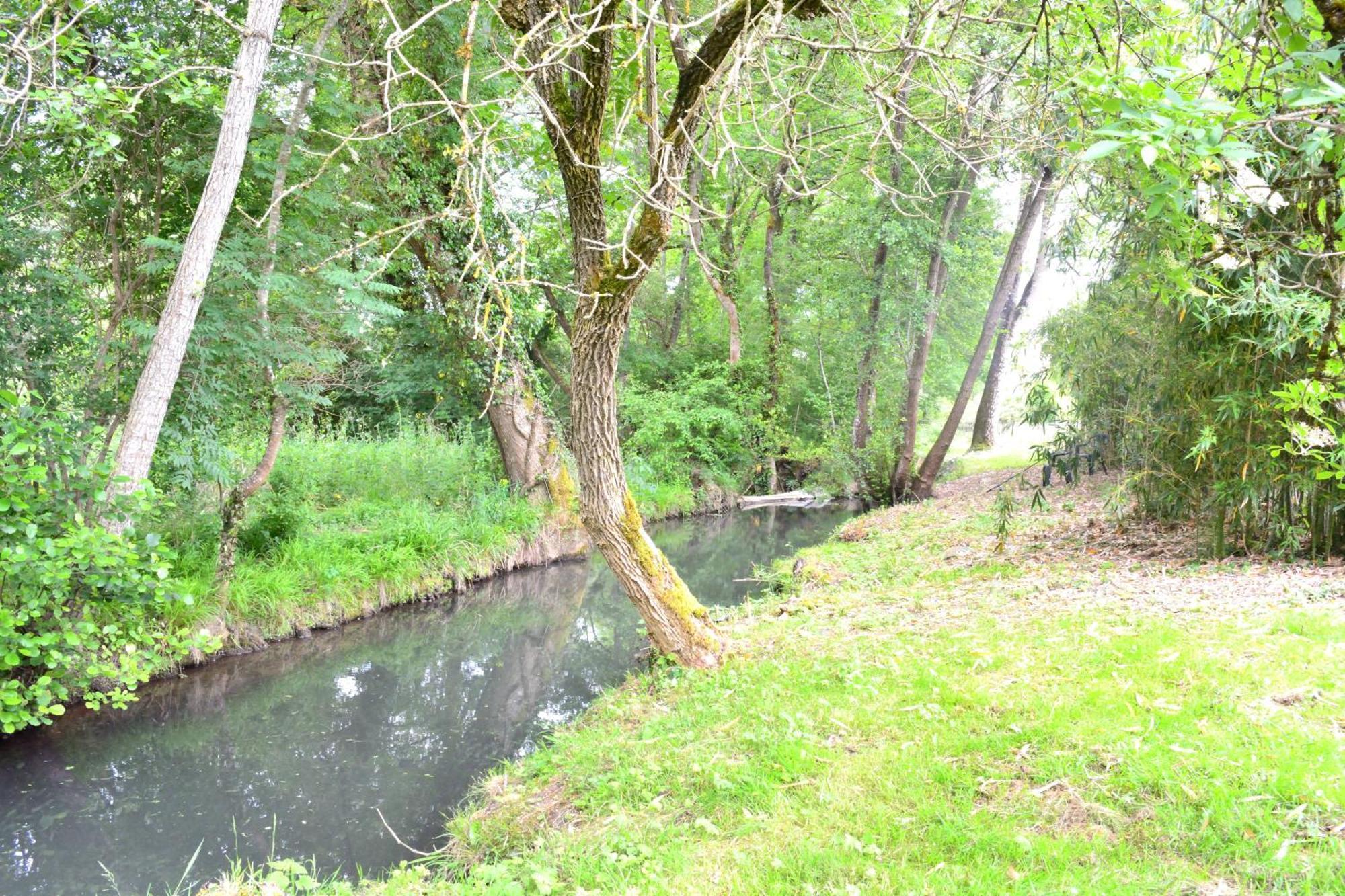 Gites Le Clos Du Verger Maurens  Εξωτερικό φωτογραφία