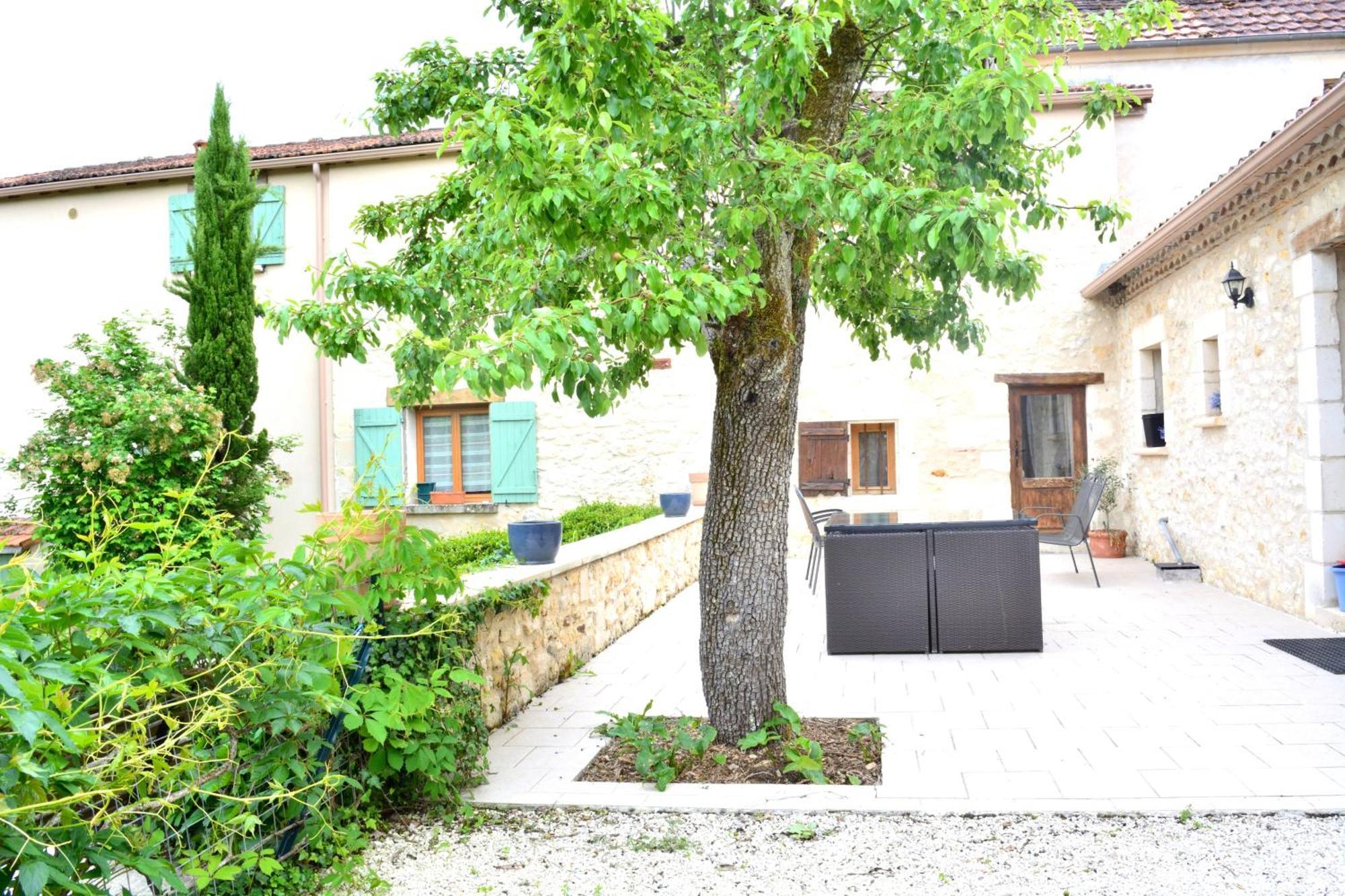 Gites Le Clos Du Verger Maurens  Εξωτερικό φωτογραφία